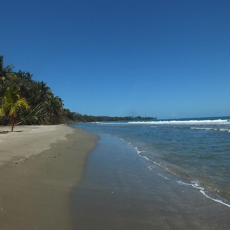 Cabinas Caribe Luna Cahuita Buitenkant foto