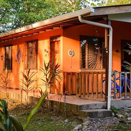 Cabinas Caribe Luna Cahuita Buitenkant foto