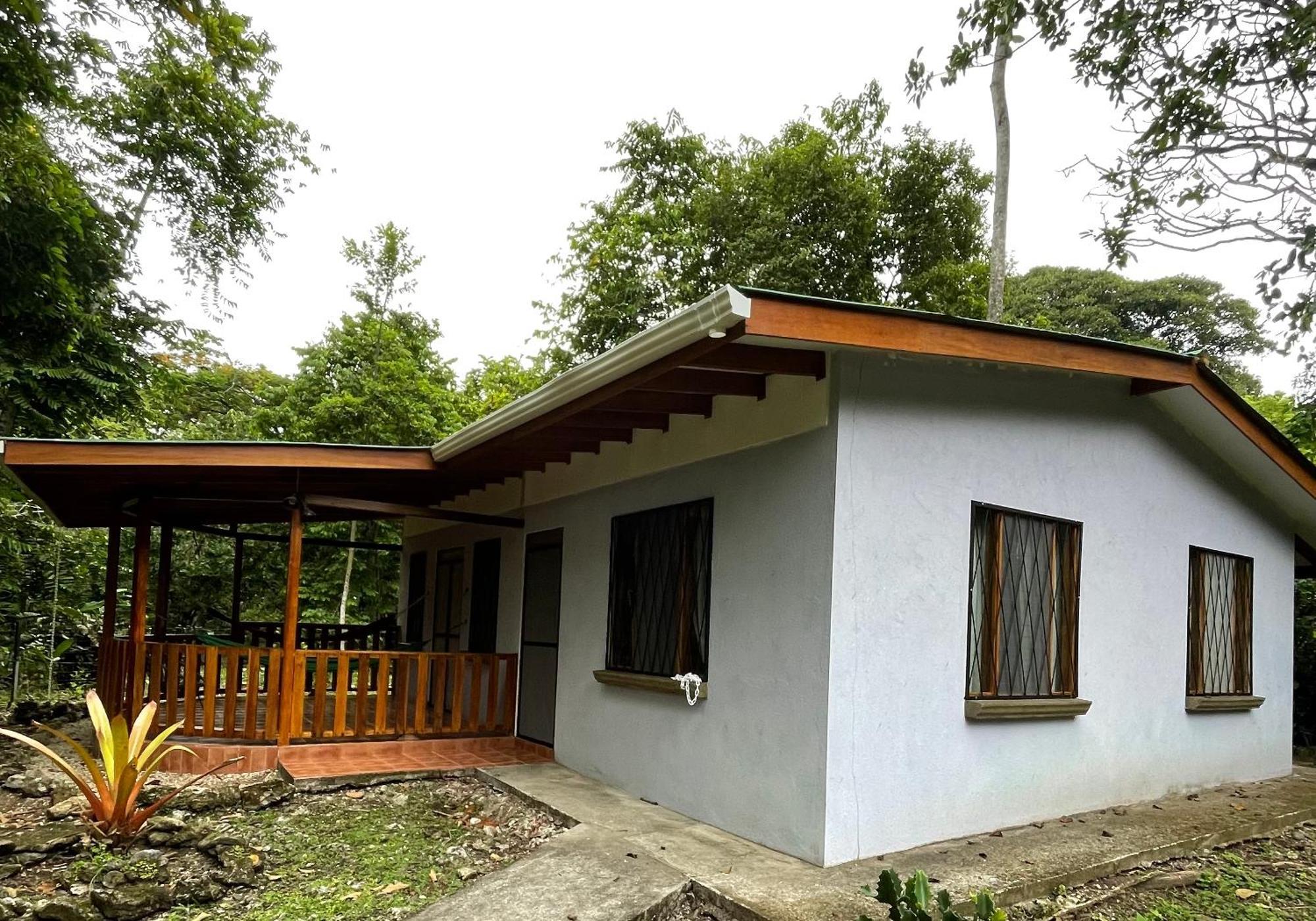 Cabinas Caribe Luna Cahuita Buitenkant foto