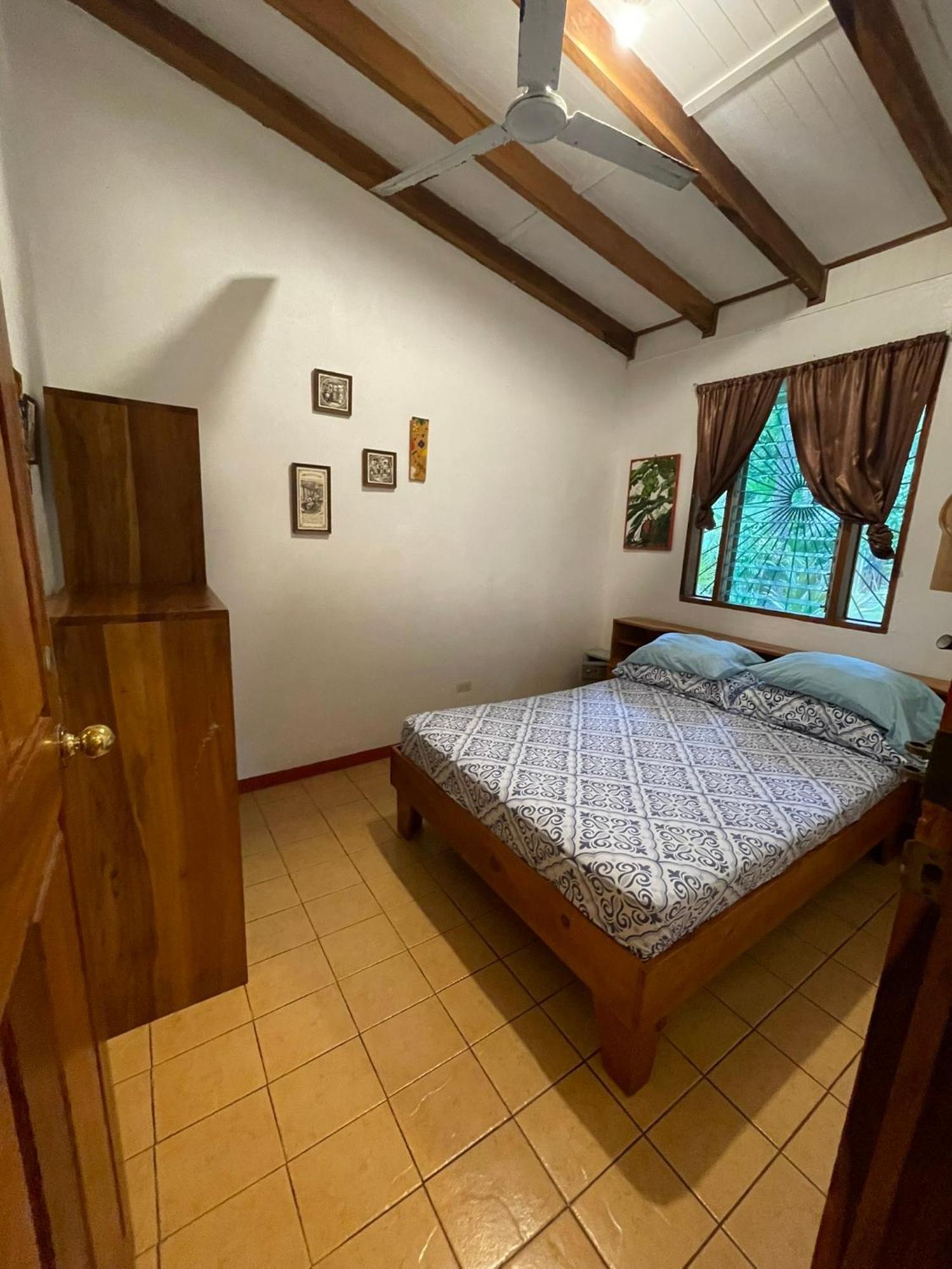 Cabinas Caribe Luna Cahuita Buitenkant foto