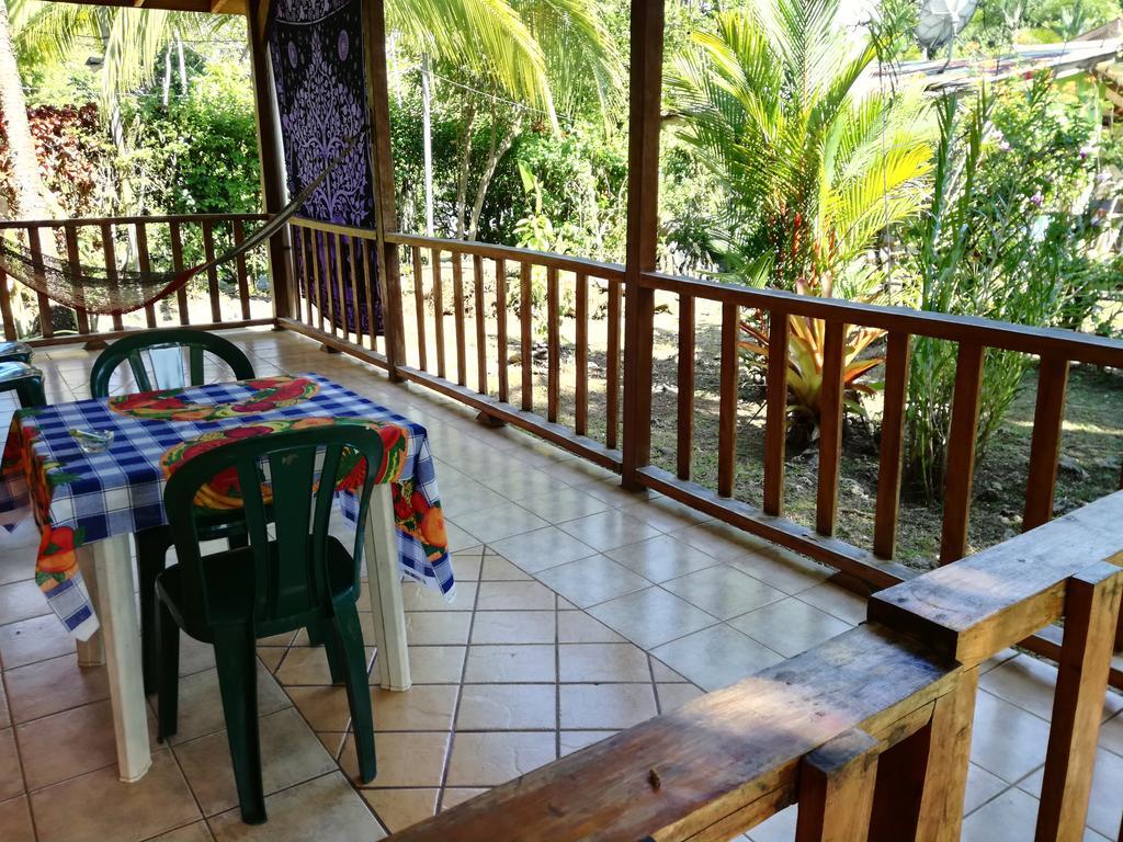 Cabinas Caribe Luna Cahuita Buitenkant foto